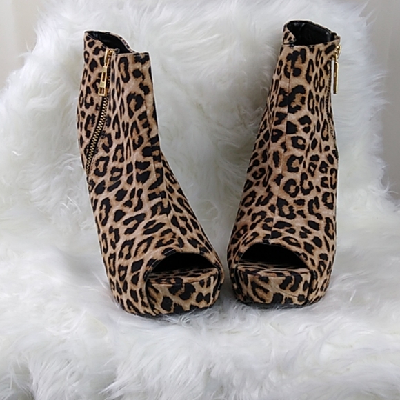 Camel leopard print peekaboo toe - Picture 4 of 4